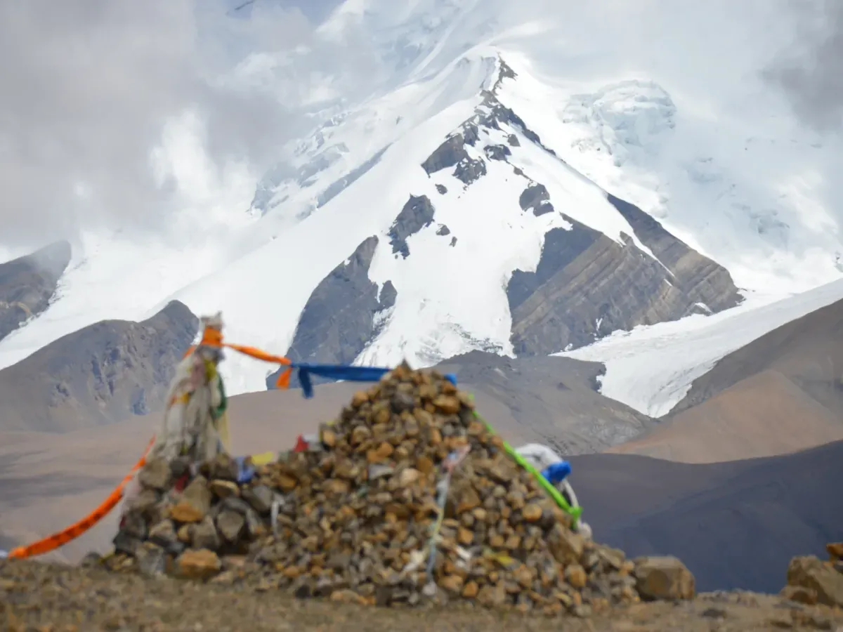 Saribung Peak