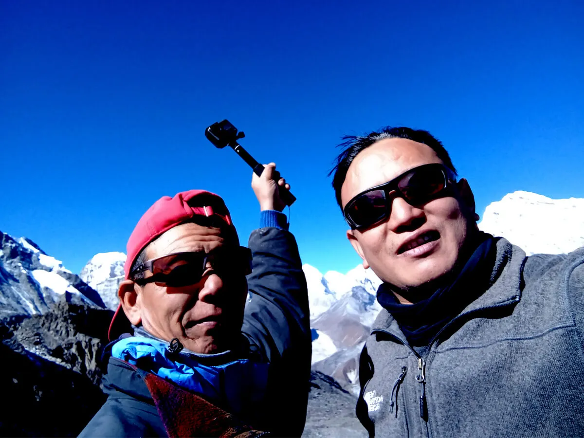 Yalung pass top