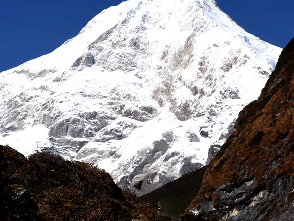 Manaslu Thum