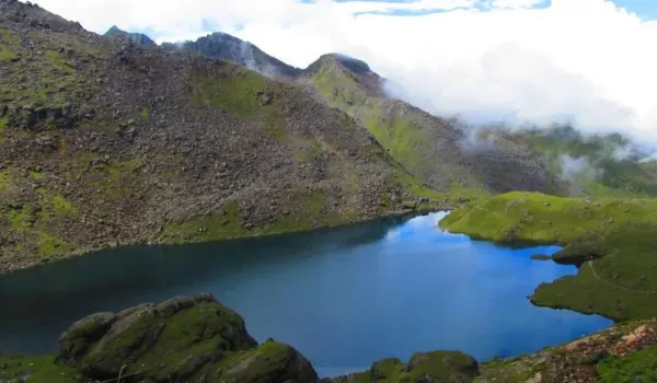 Gosaikund Helambu Trek