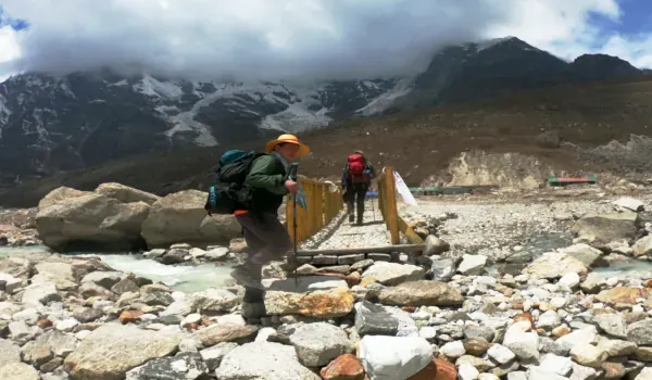 On the way to Makalu Base Camp