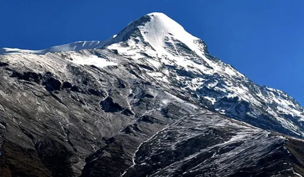 Pisang Peak Climbing